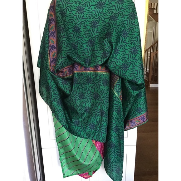 Silk skirt - Picture 2 of 3